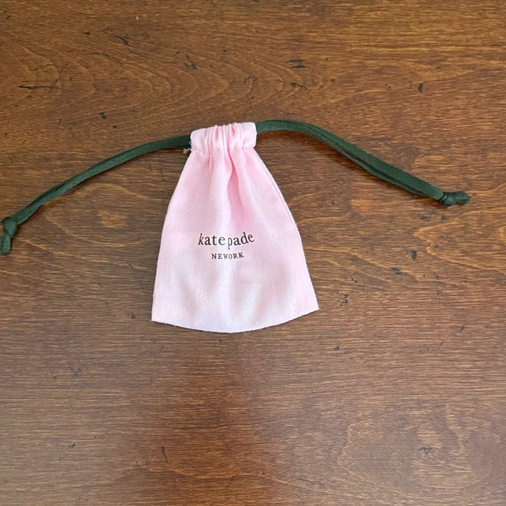 kate spade Gold Bow Link Long Necklace - Pink Pouch